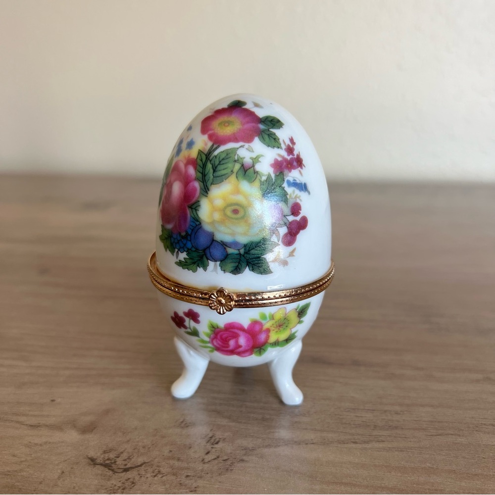 Vintage Porcelain Egg Trinket Box Jewelry Holder Floral Hinged Decor